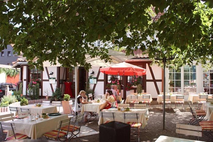 Burghotel Muenzenberg Экстерьер фото