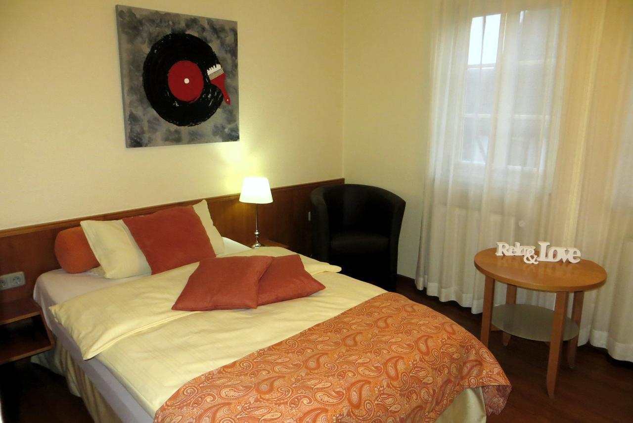 Burghotel Muenzenberg Экстерьер фото