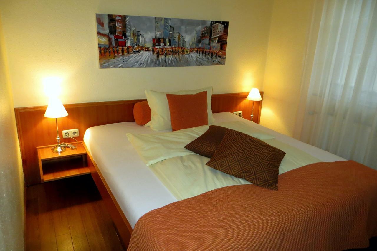Burghotel Muenzenberg Экстерьер фото