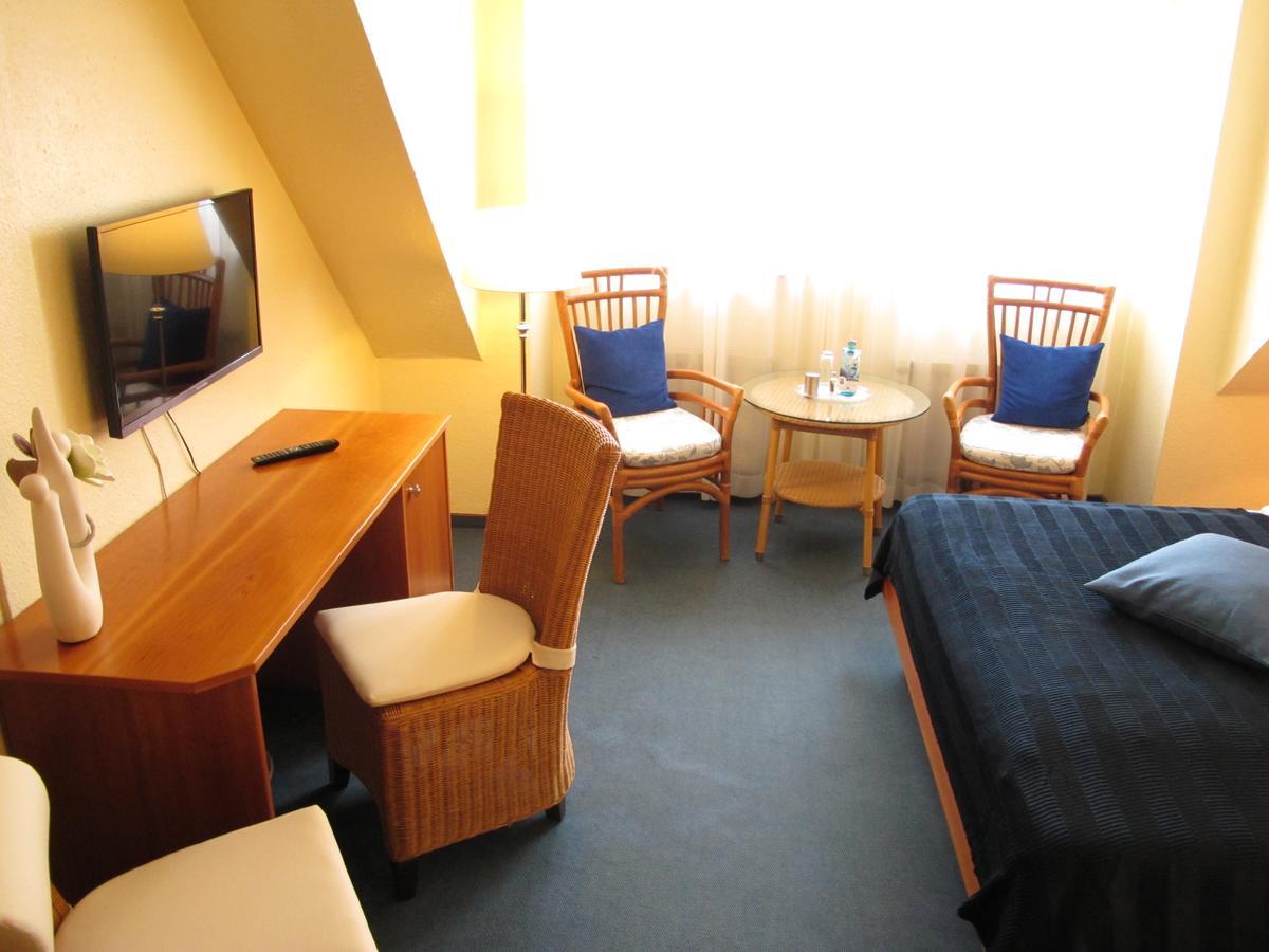Burghotel Muenzenberg Экстерьер фото