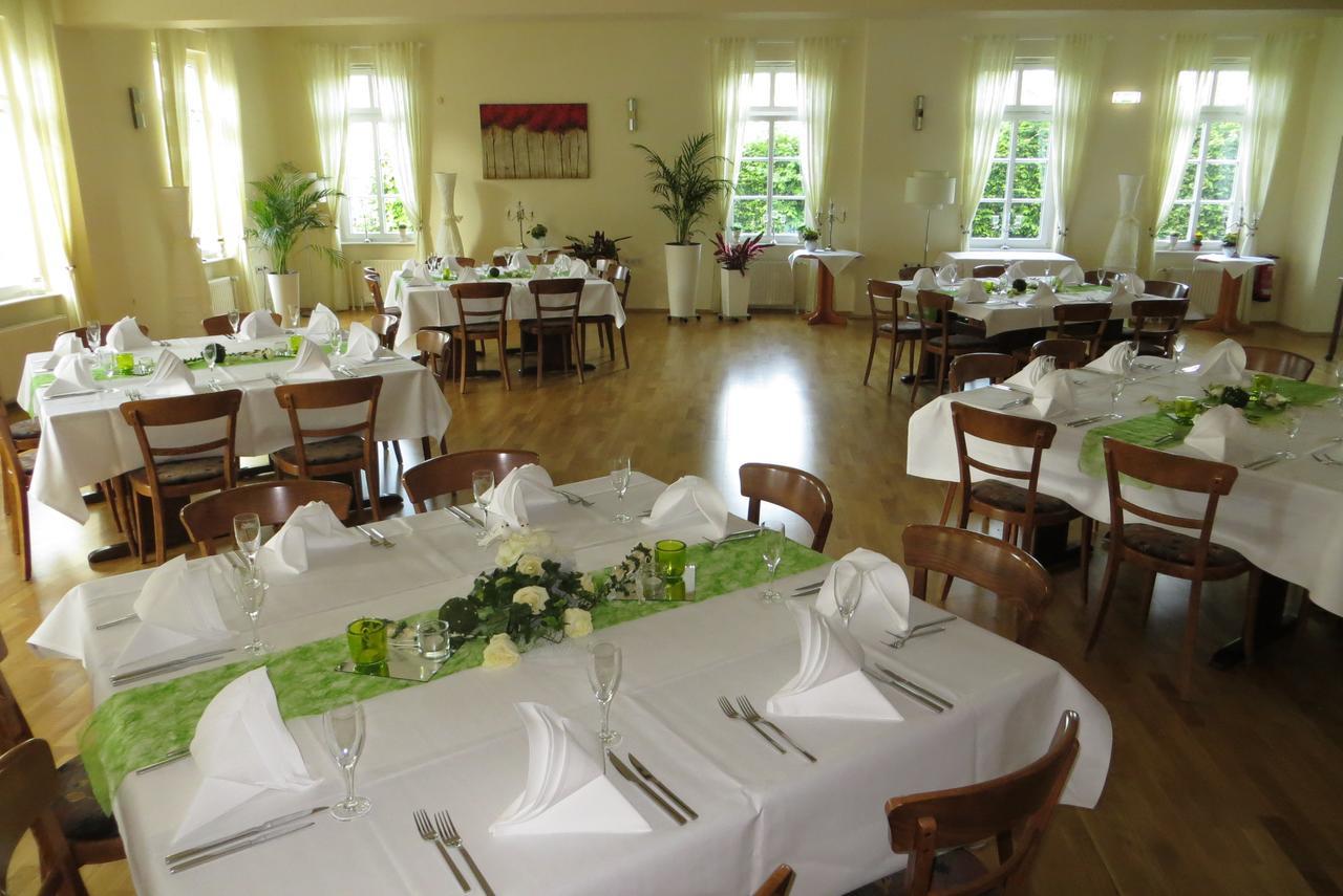 Burghotel Muenzenberg Экстерьер фото